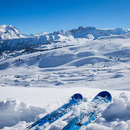 Apartment Skis Aux Pieds A La Tania - 2 Pieces, 31m², 4 Pers, Balcon, Proche Commerces - Fr-1-182a-17