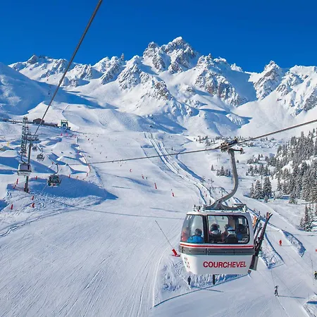 Confortable 2 Pieces, Skis Aux Pieds, Proche Commerces Courchevel