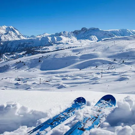 Confortable 2 Pieces, Skis Aux Pieds, Proche Commerces * Courchevel